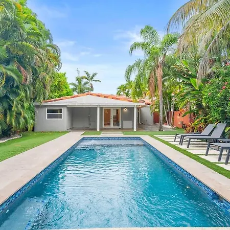 Villa Miami Poolside Paradise